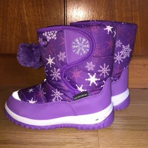 Adorababy Purple Snow Boots w/Pompom Ties
